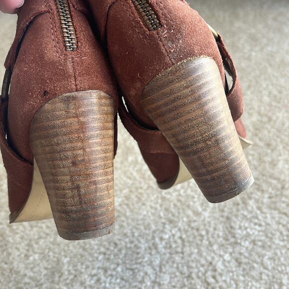 Seychelles Impossible Suede Cognac Bootie - Picture 8 of 11